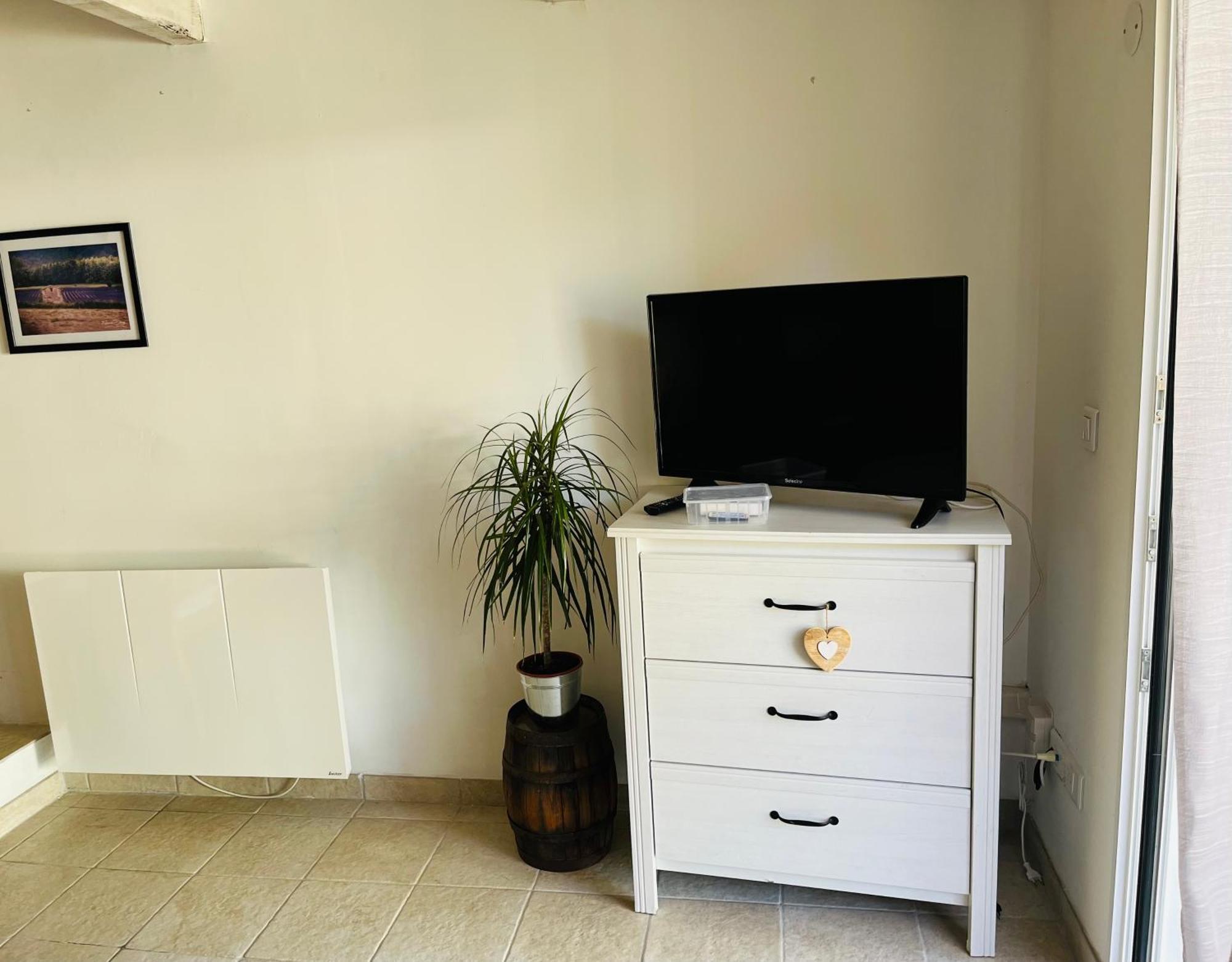فندق Chez Nous Mérindol المظهر الخارجي الصورة
